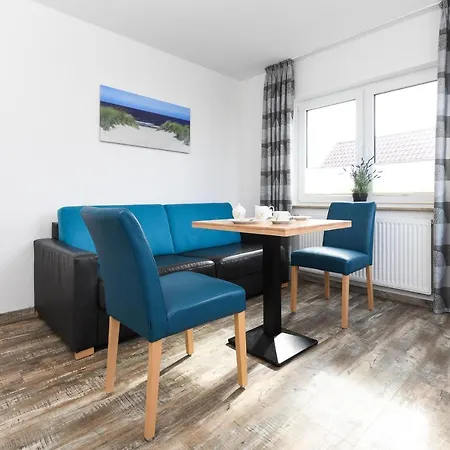 Haus Zur Moewe - Poolnutzung - Garten - Tischtennis Appartement Bensersiel