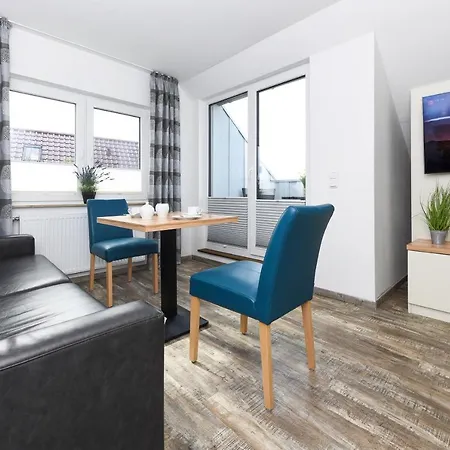 Haus Zur Moewe - Poolnutzung - Garten - Tischtennis Appartement Bensersiel
