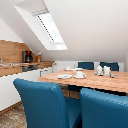 Haus Zur Moewe - Poolnutzung - Garten - Tischtennis Appartement Bensersiel